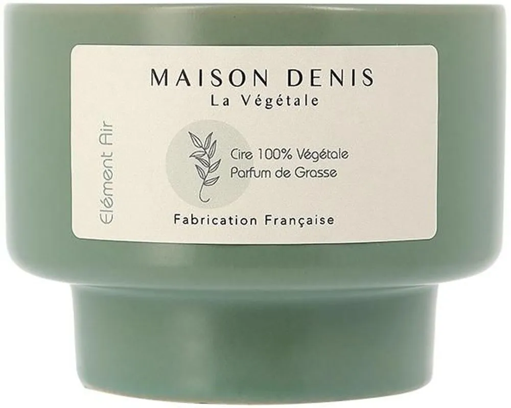 Scented candle: 100% vegetable wax, wood wick.